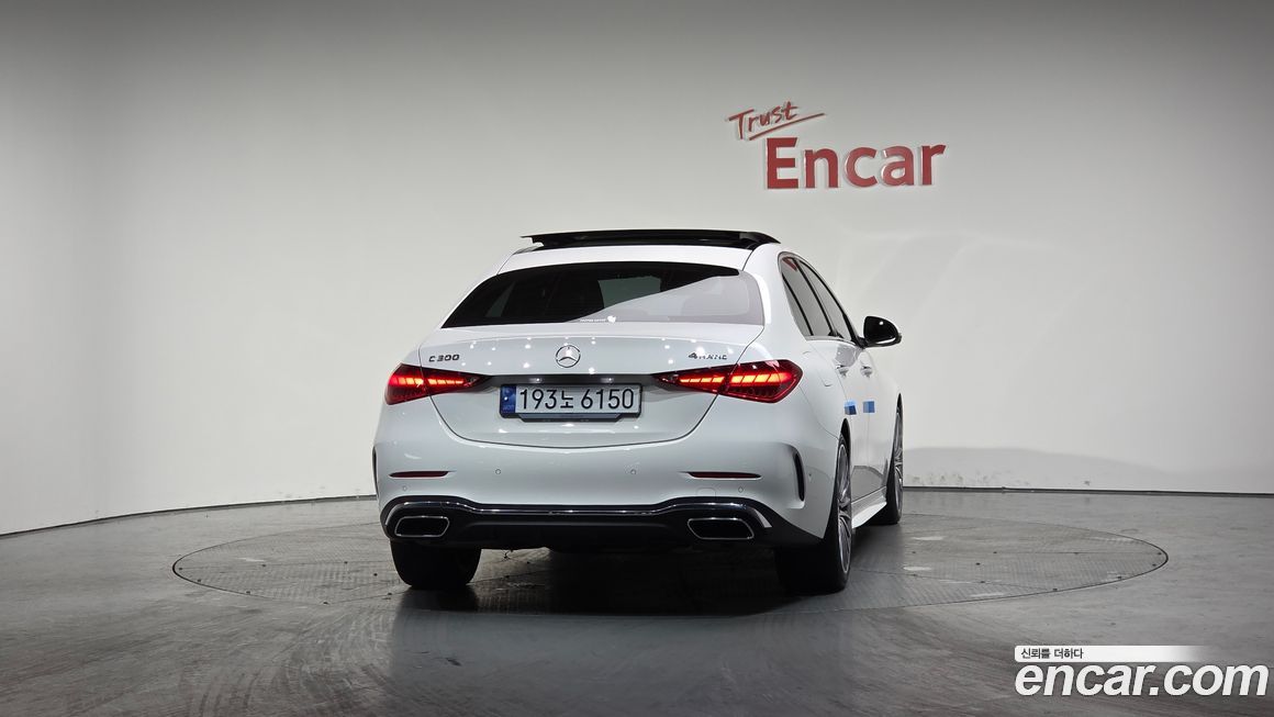 Mercedes-Benz C-Class C300 4MATIC AMG Line, 2024