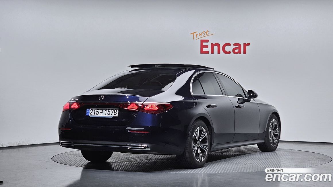 Mercedes-Benz E-Class E200 Avantgarde, 2024