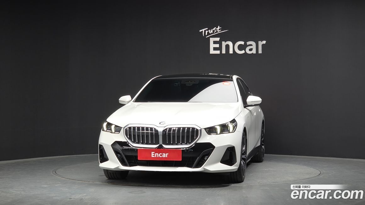 BMW 5-Series 530i xDrive M Sport, 2024