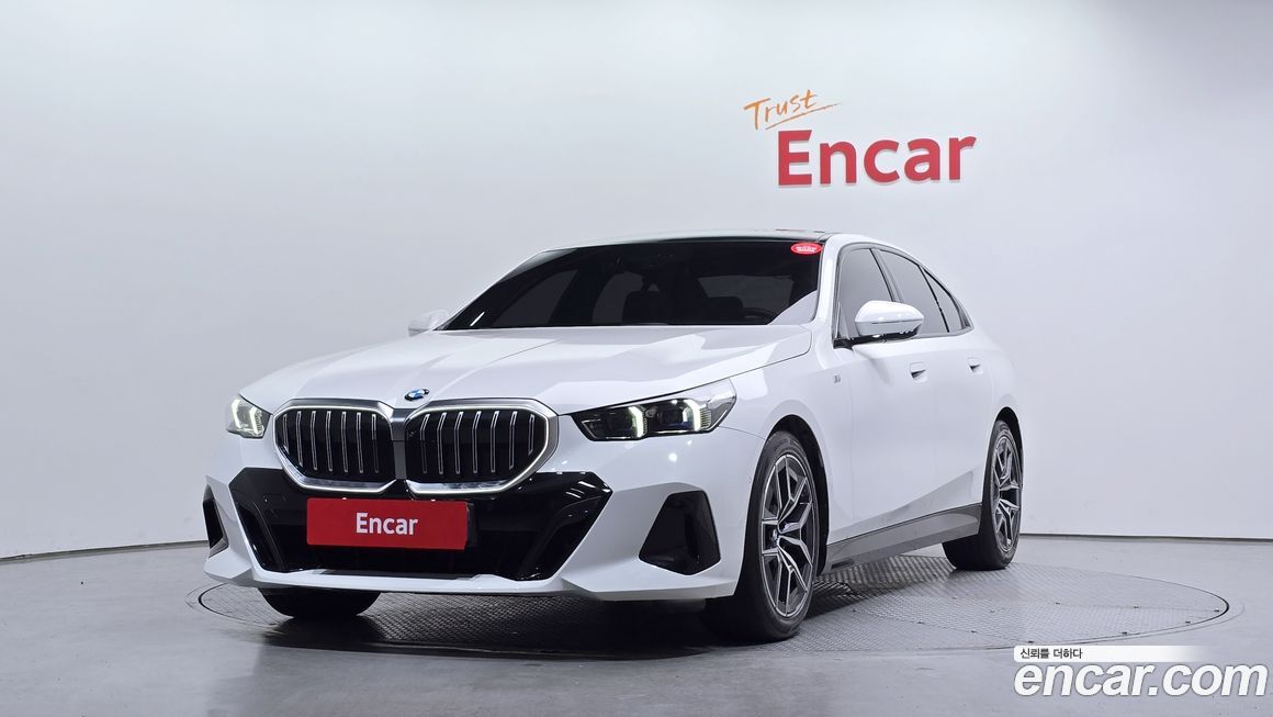 BMW 5-Series 520i M Sport, 2024