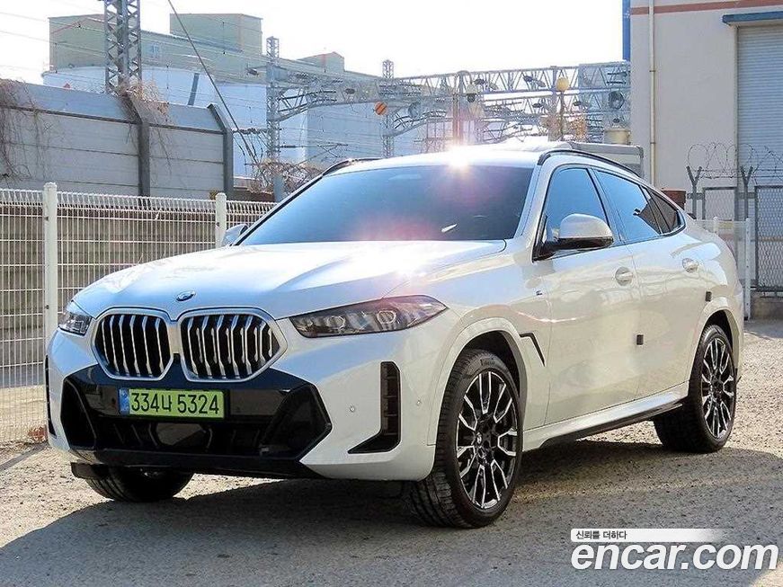 BMW X6 xDrive40i M Sport, 2025