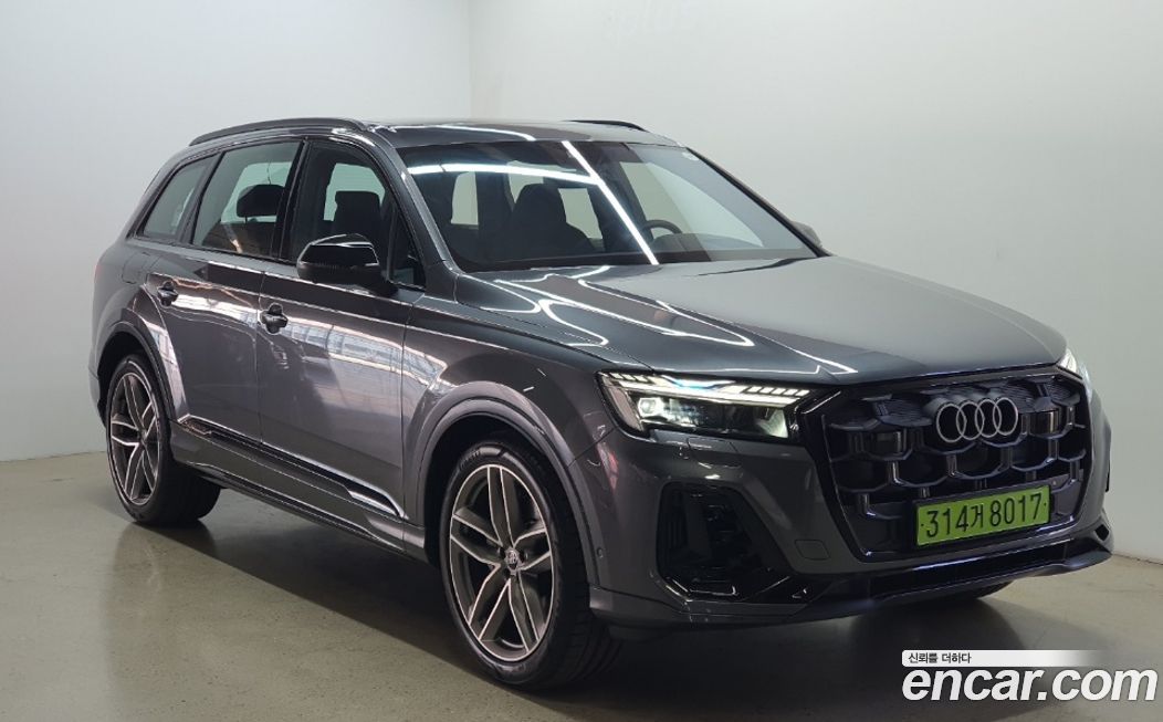 Audi Q7 55 TFSI Quattro Premium, 2025