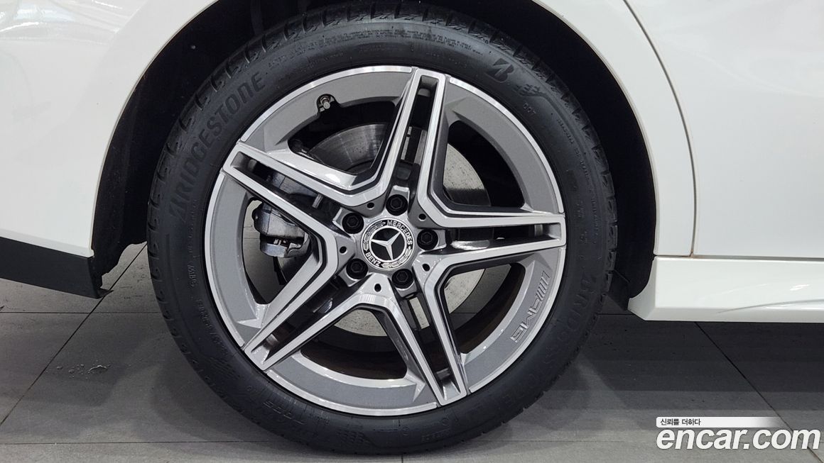 Mercedes-Benz CLA-Class CLA250 4MATIC, 2025