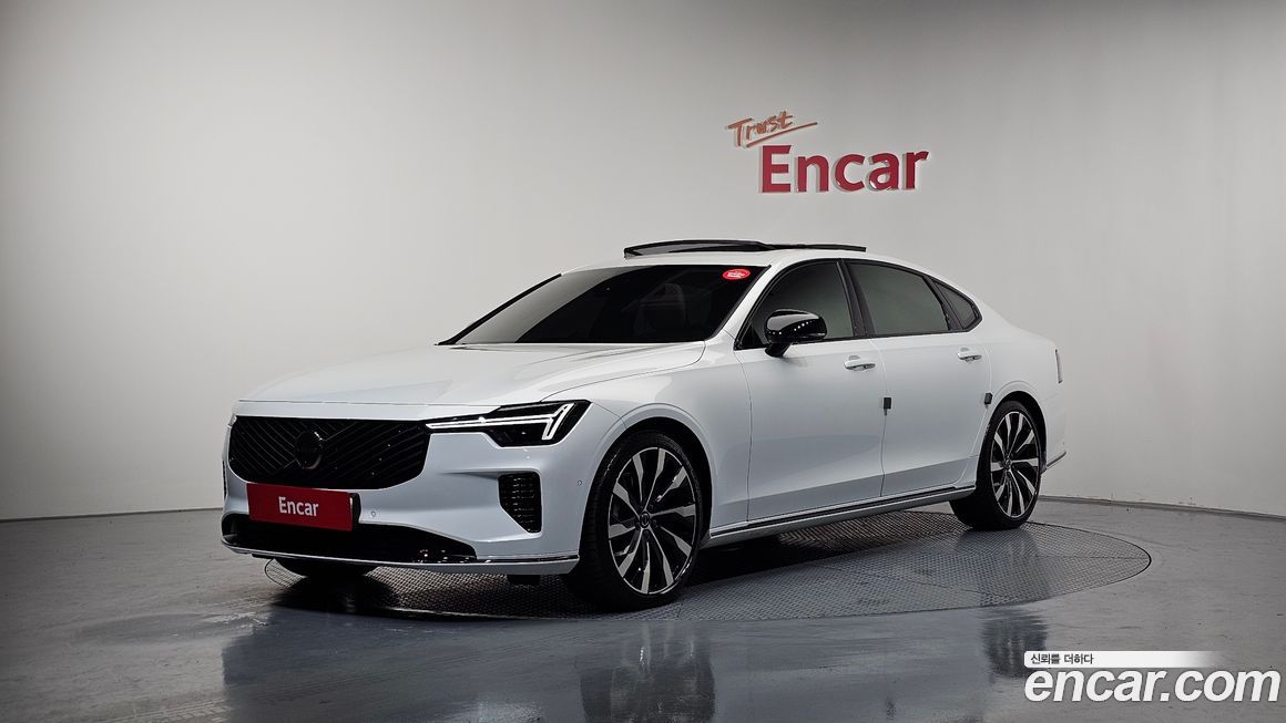 Volvo S90 B5 Ultra Dark, 2026