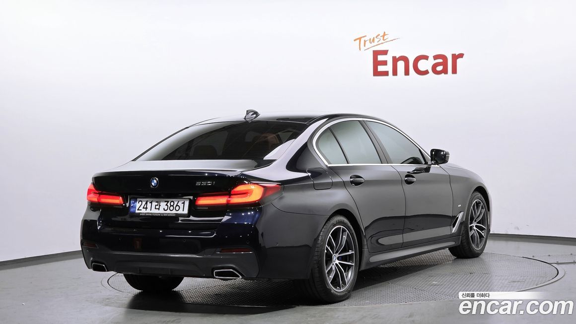 BMW 5-Series 520i M Sport, 2022