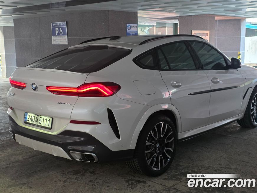 BMW X6 xDrive40i M Sport, 2024