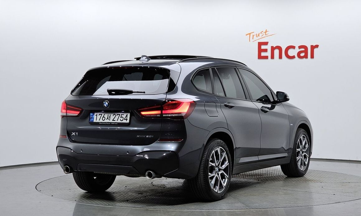 BMW X1 xDrive 20i M Sport, 2022