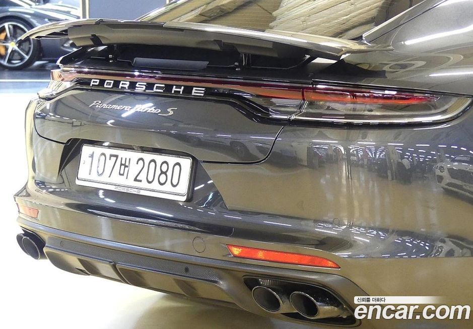 Porsche Panamera 4.0 Turbo S, 2021