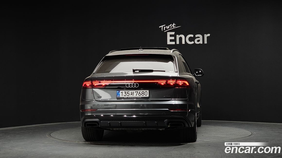 Audi Q8 55 TFSI Quattro Premium, 2025