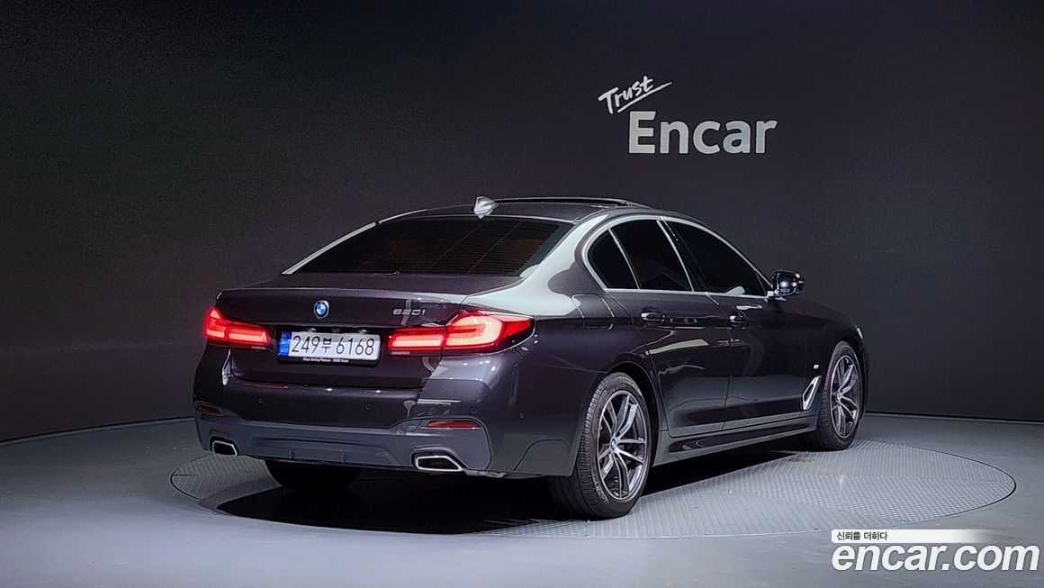 BMW 5-Series 520i M Sport, 2023