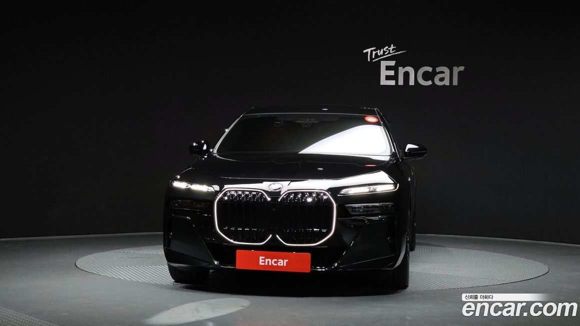BMW 7-Series 740d xDrive M Sport, 2025