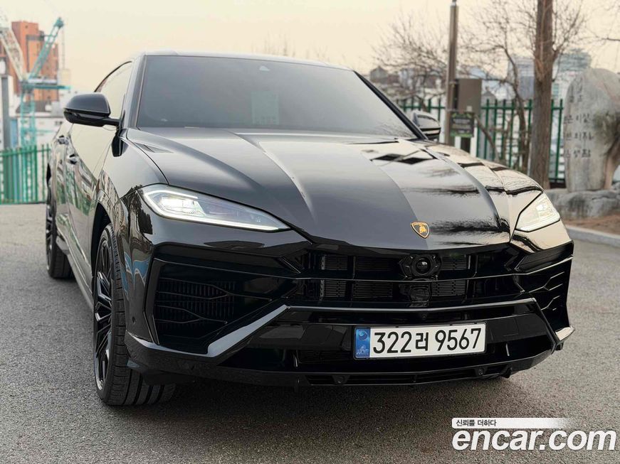 Lamborghini Urus 4.0 V8 SE, 2026