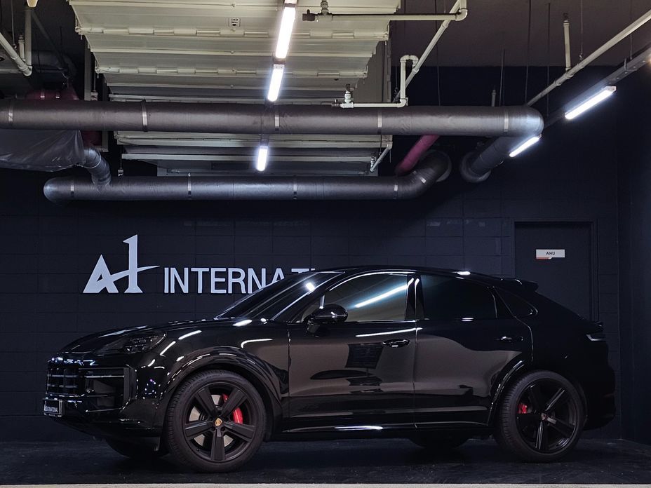 Porsche Cayenne 4.0 GTS Coupe, 2025