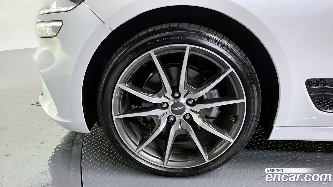 Genesis G70 Gasoline 2.0T 4WD, 2023