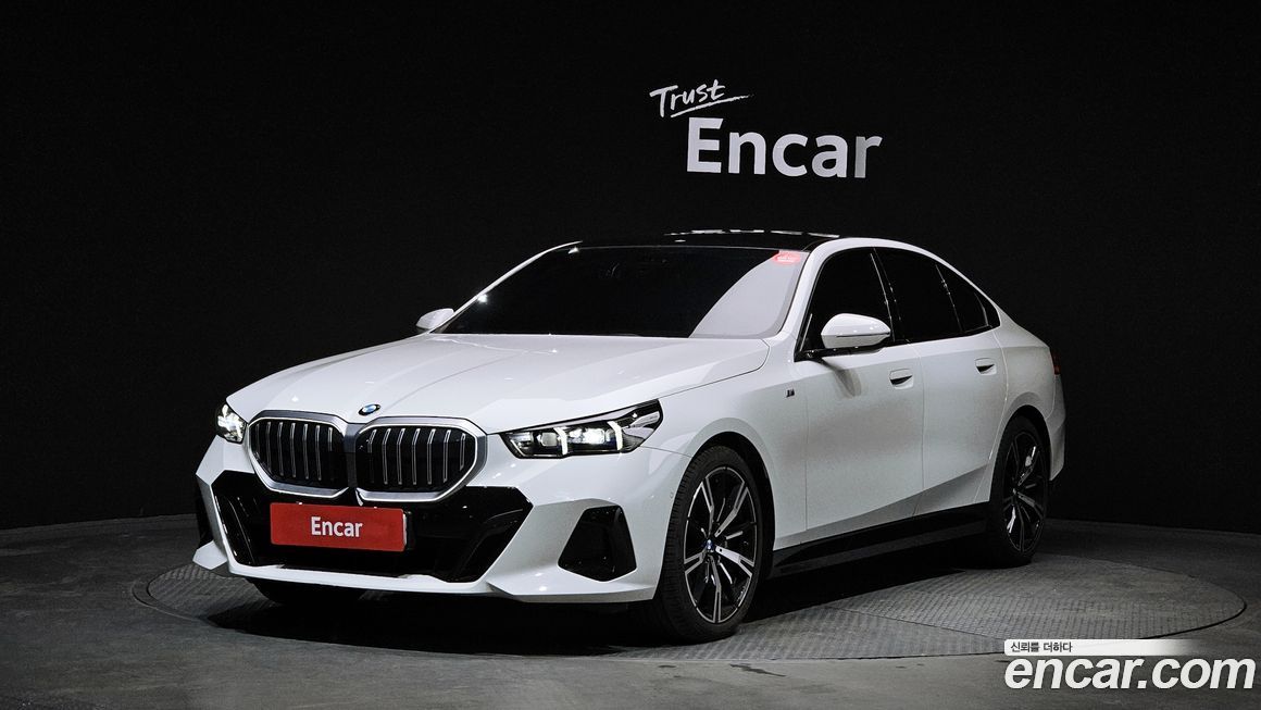 BMW 5-Series 530i xDrive M Sport, 2024