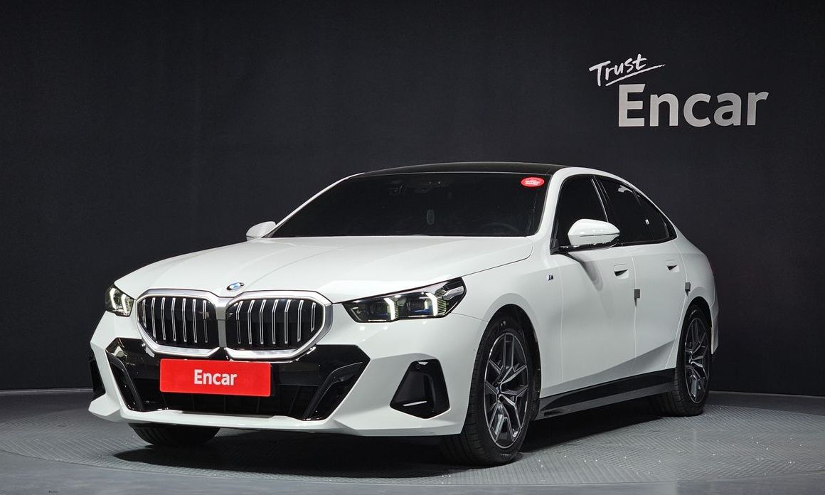 BMW 5-Series 520i M Sport, 2024