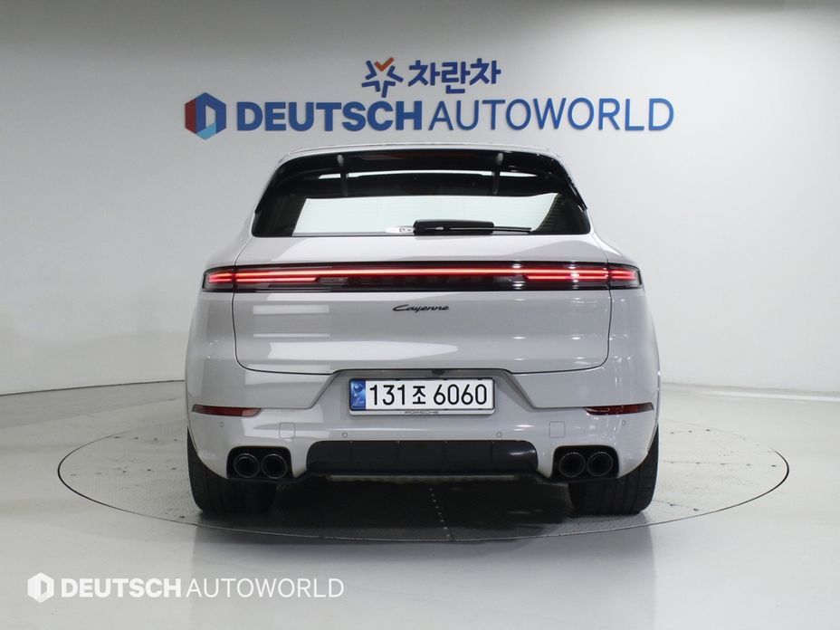 Porsche Cayenne 3.0, 2024