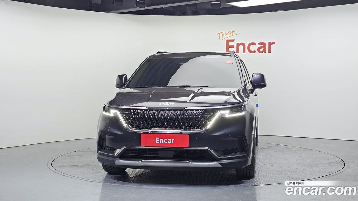 Kia Carnival 11-Seater Noblesse, 2023
