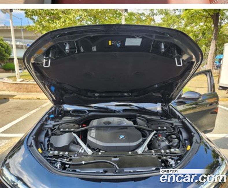 BMW 7-Series 740i xDrive M Sport, 2025