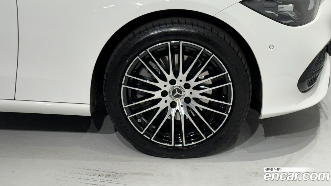 Mercedes-Benz C-Class C200 Avantgarde, 2025