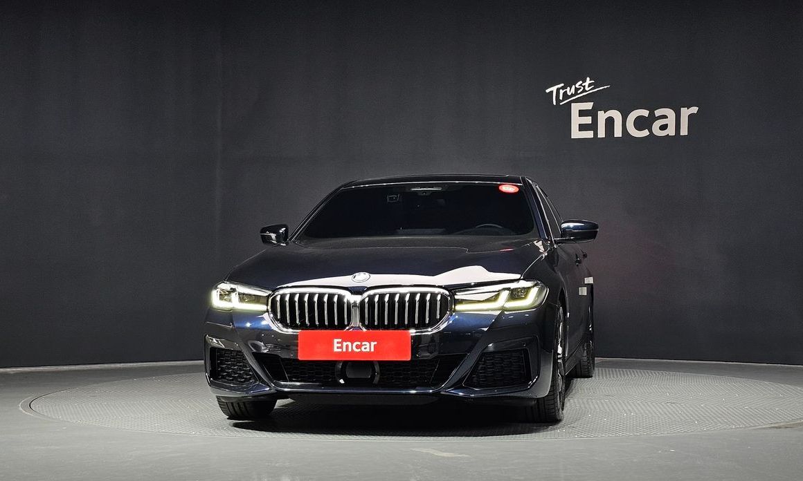 BMW 5-Series 530i M Sport Package, 2022
