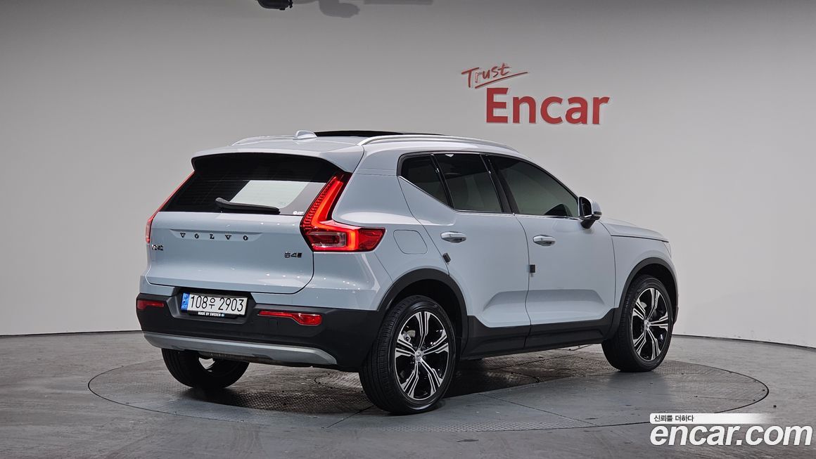 Volvo XC40 B4 Inscription, 2022