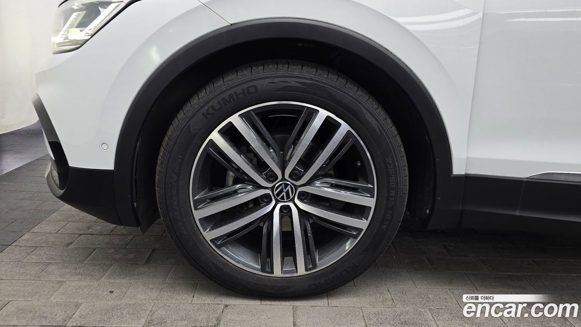 Volkswagen Tiguan 2.0 TSI Prestige, 2022