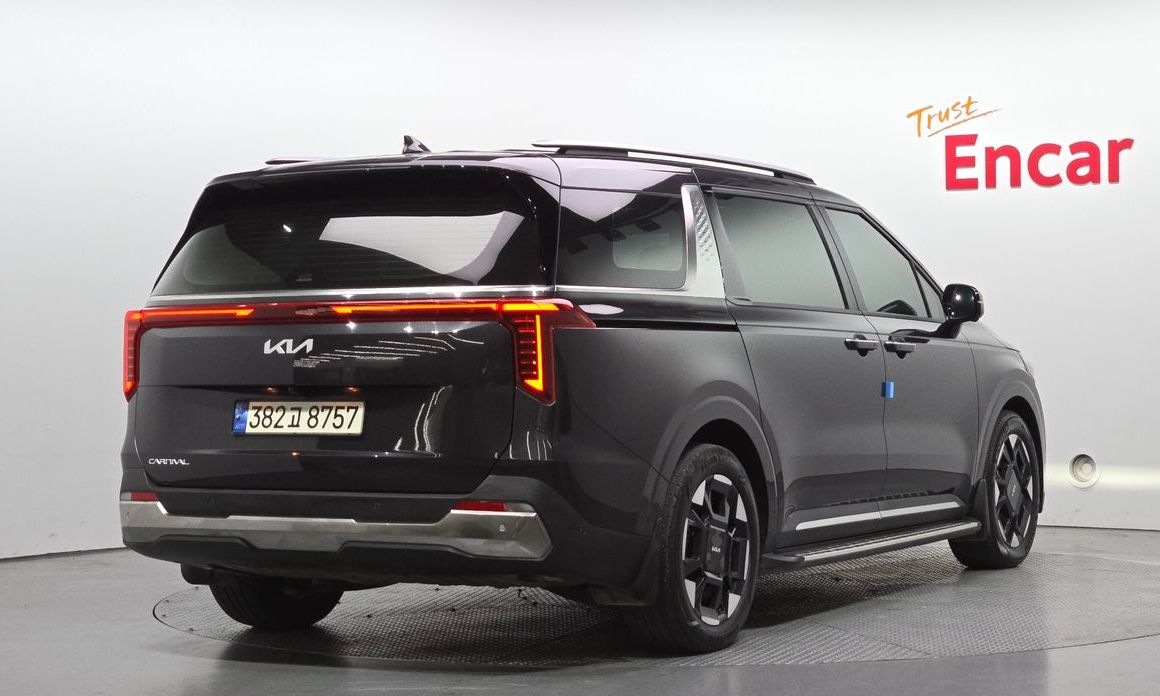 Kia Carnival 9-Seater Noblesse, 2024