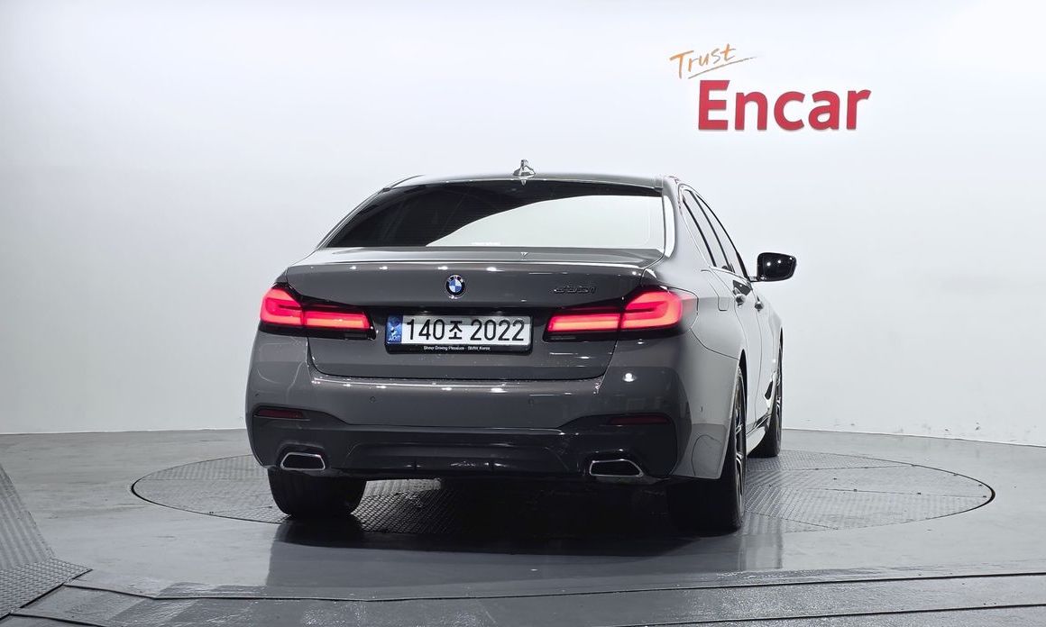 BMW 5-Series 530i M Sport Package, 2022