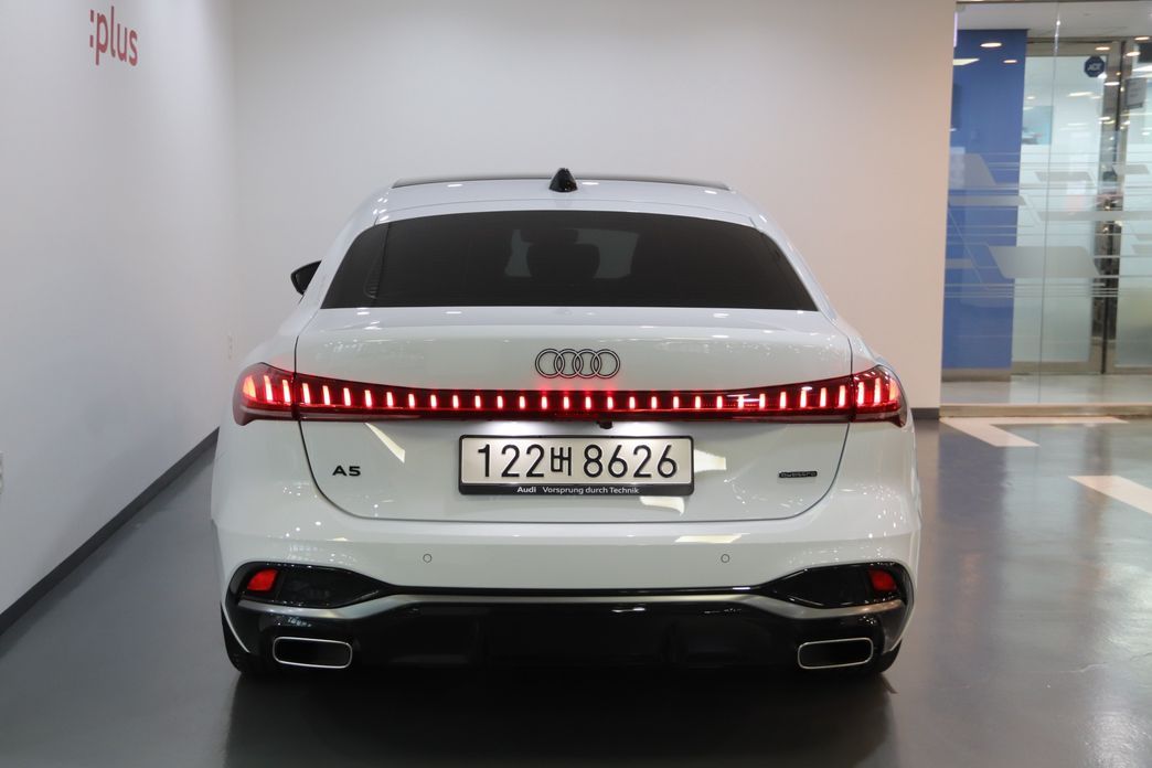 Audi A5 40 TFSI Quattro S Line, 2025