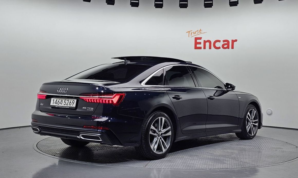 Audi A6 45 TFSI Quattro Premium, 2022