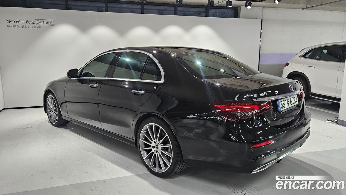 Mercedes-Benz E-Class E350 4MATIC AMG Line, 2021