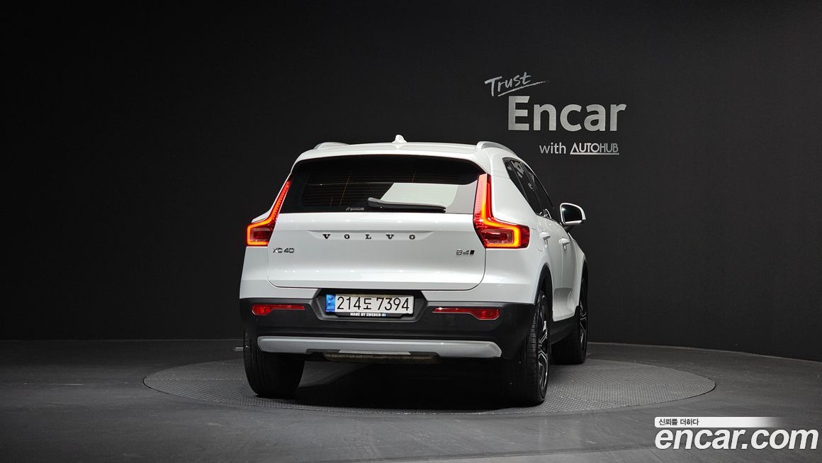 Volvo XC40 B4 Inscription, 2022