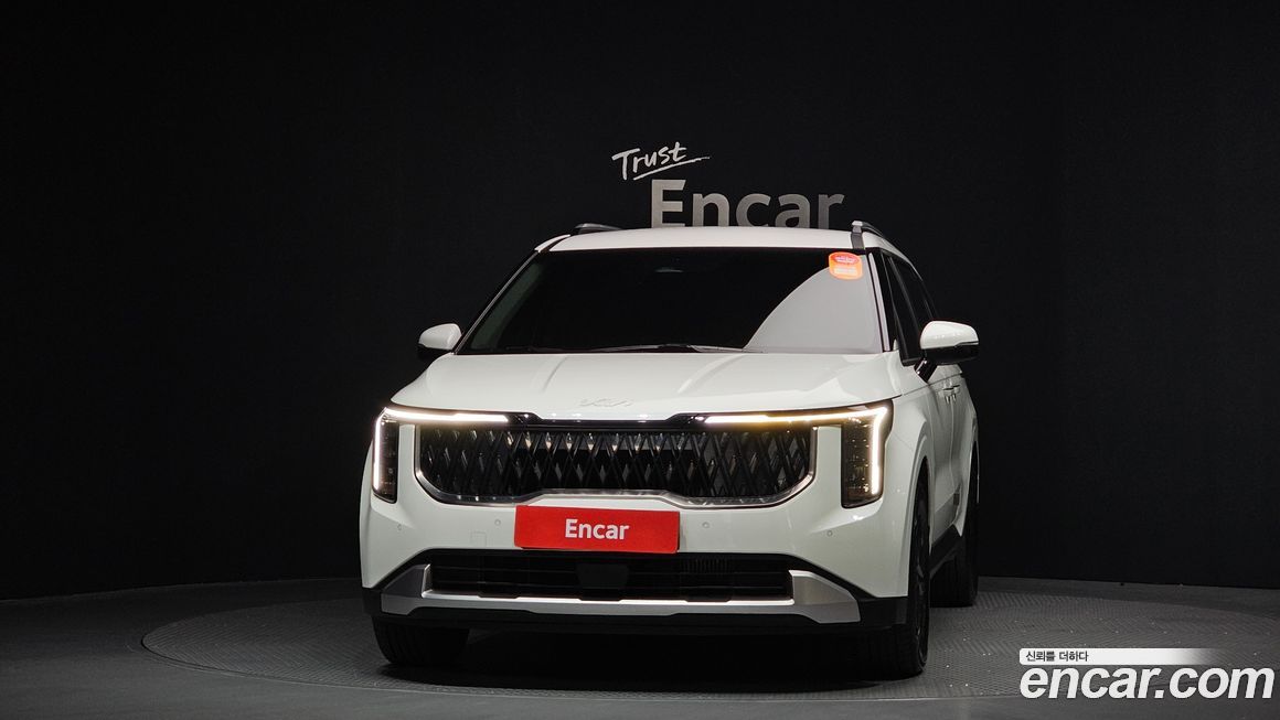 Kia Carnival 9-Seater Prestige, 2024