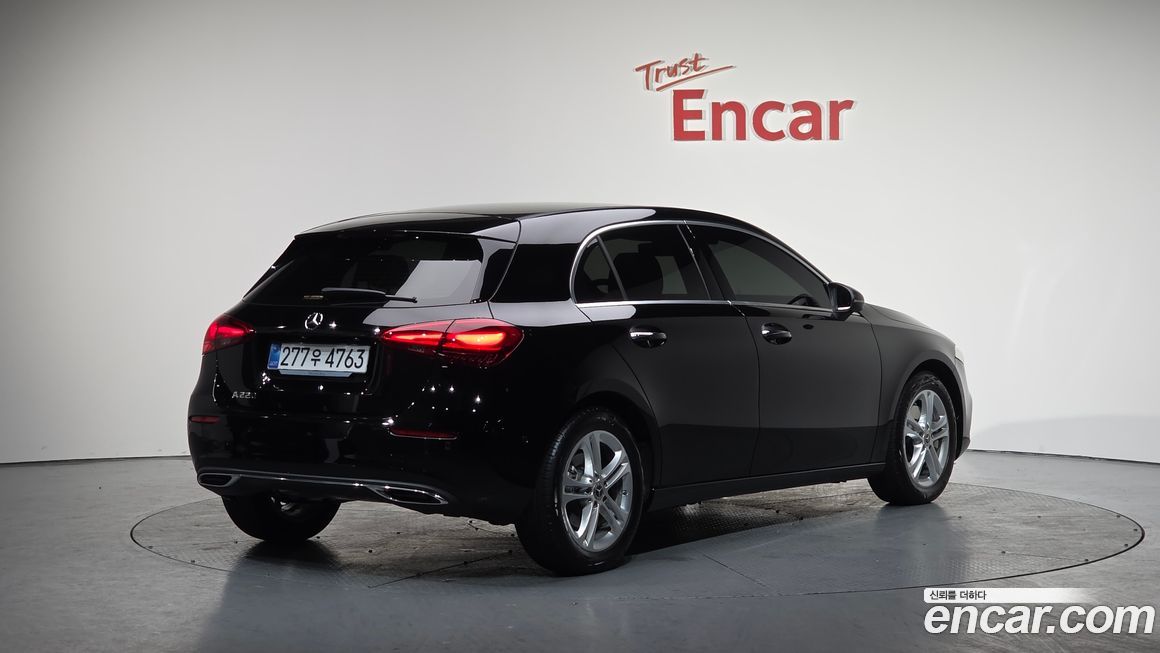 Mercedes-Benz A-Class A220 Hatchback, 2025