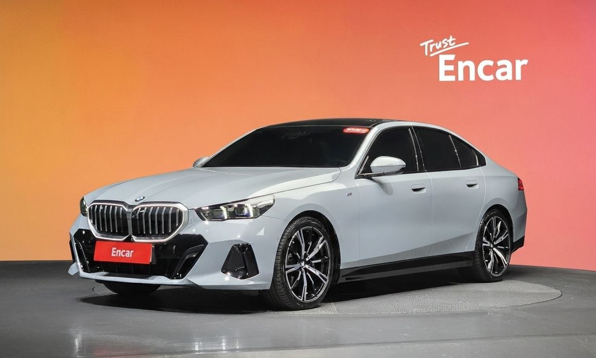 BMW 5-Series 530i xDrive M Sport, 2024