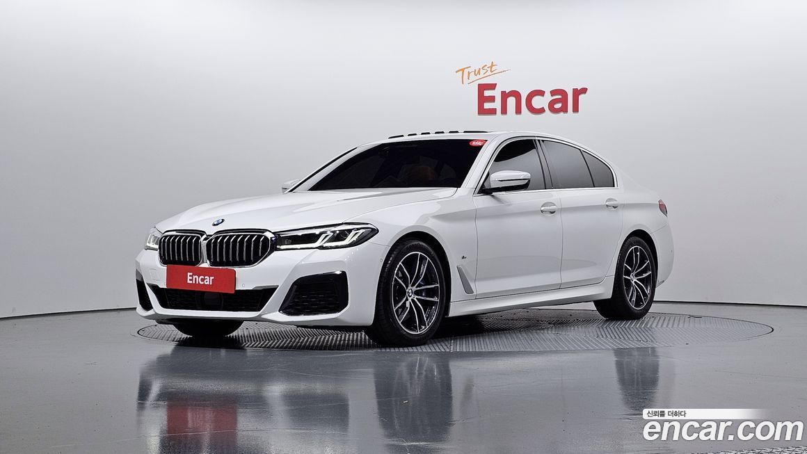 BMW 5-Series 520i M Sport, 2022