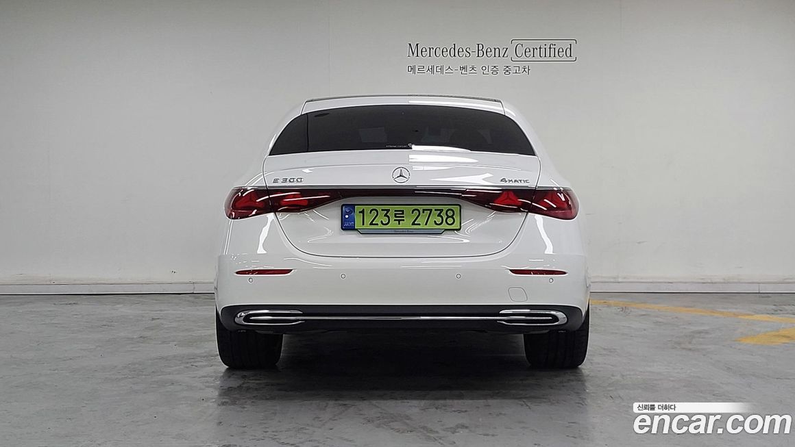 Mercedes-Benz E-Class E300 4MATIC Exclusive, 2024