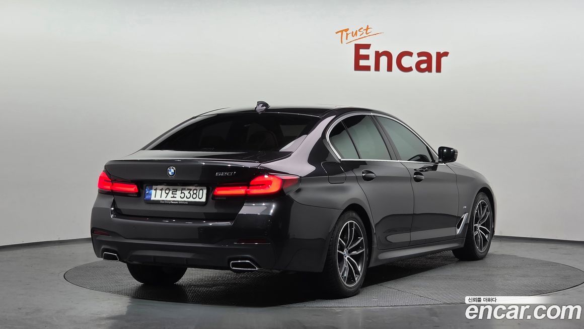BMW 5-Series 520i M Sport, 2023