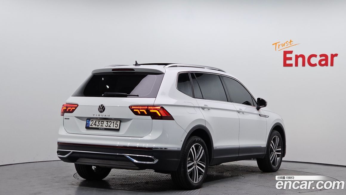 Volkswagen Tiguan 2.0 TSI Prestige, 2023