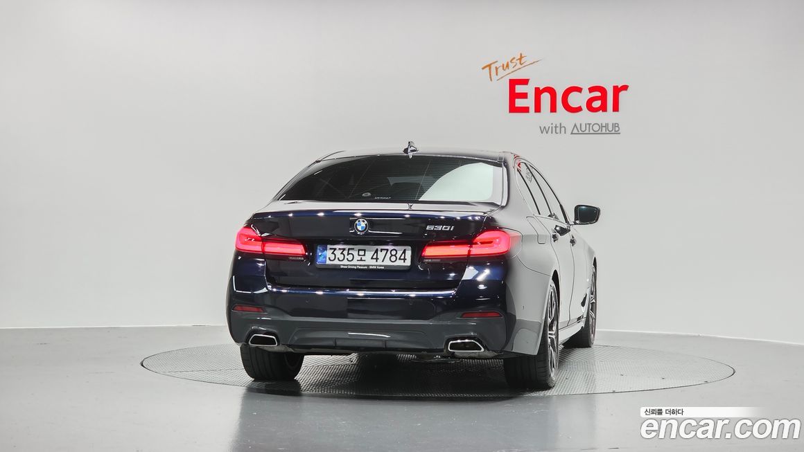 BMW 5-Series 530i M Sport Package, 2022