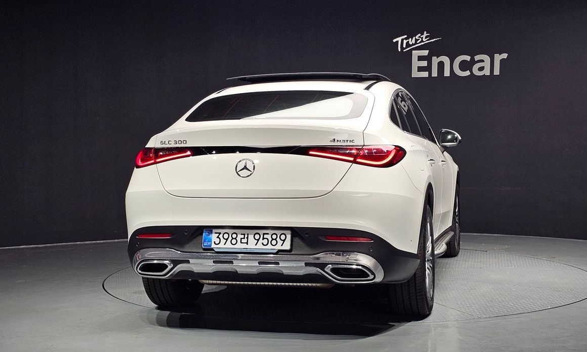 Mercedes-Benz GLC-Class GLC300 4MATIC Avnatgarde Coupe, 2025