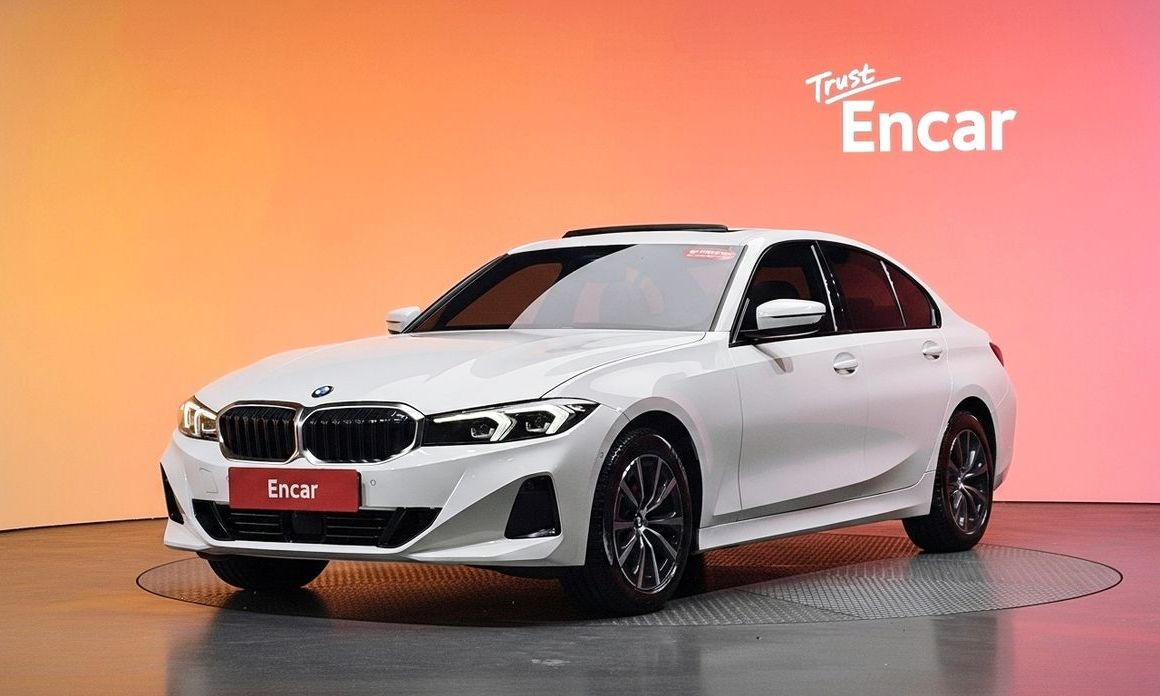 BMW 3-Series 320i, 2024