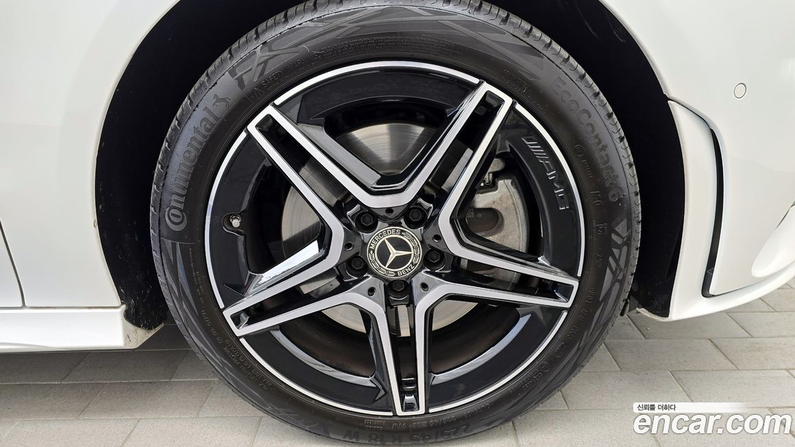 Mercedes-Benz CLA-Class CLA250 4MATIC, 2023