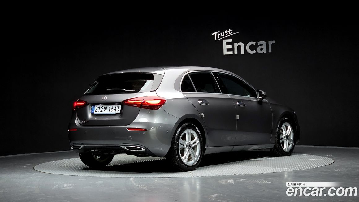 Mercedes-Benz A-Class A220 Hatchback, 2025