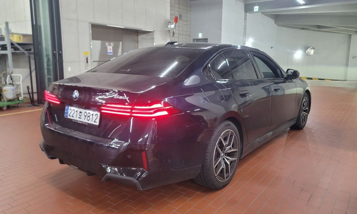 BMW 5-Series 520i M Sport, 2024