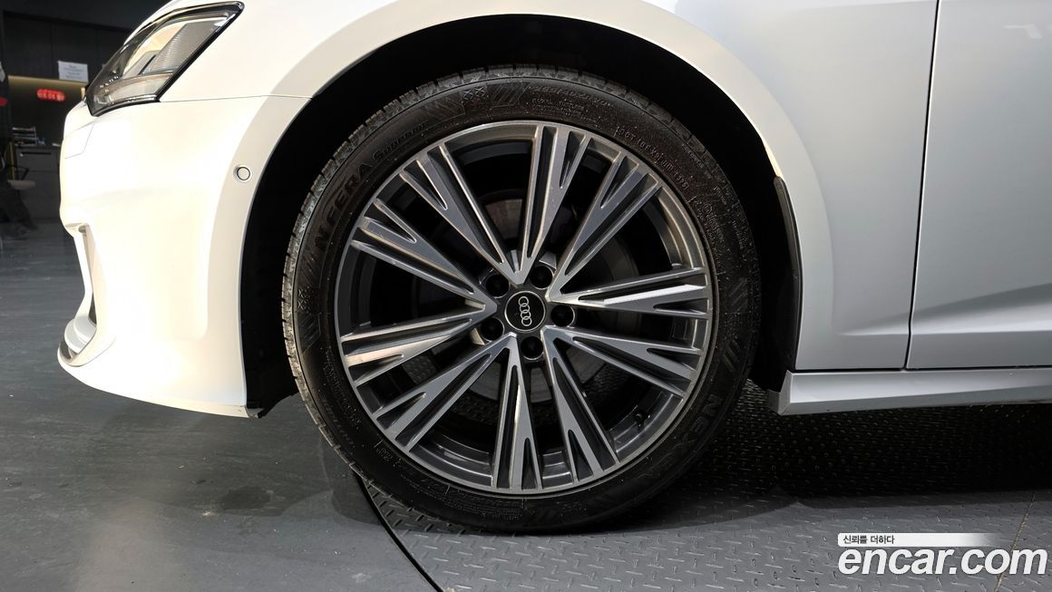 Audi A6 45 TFSI Quattro Premium, 2023