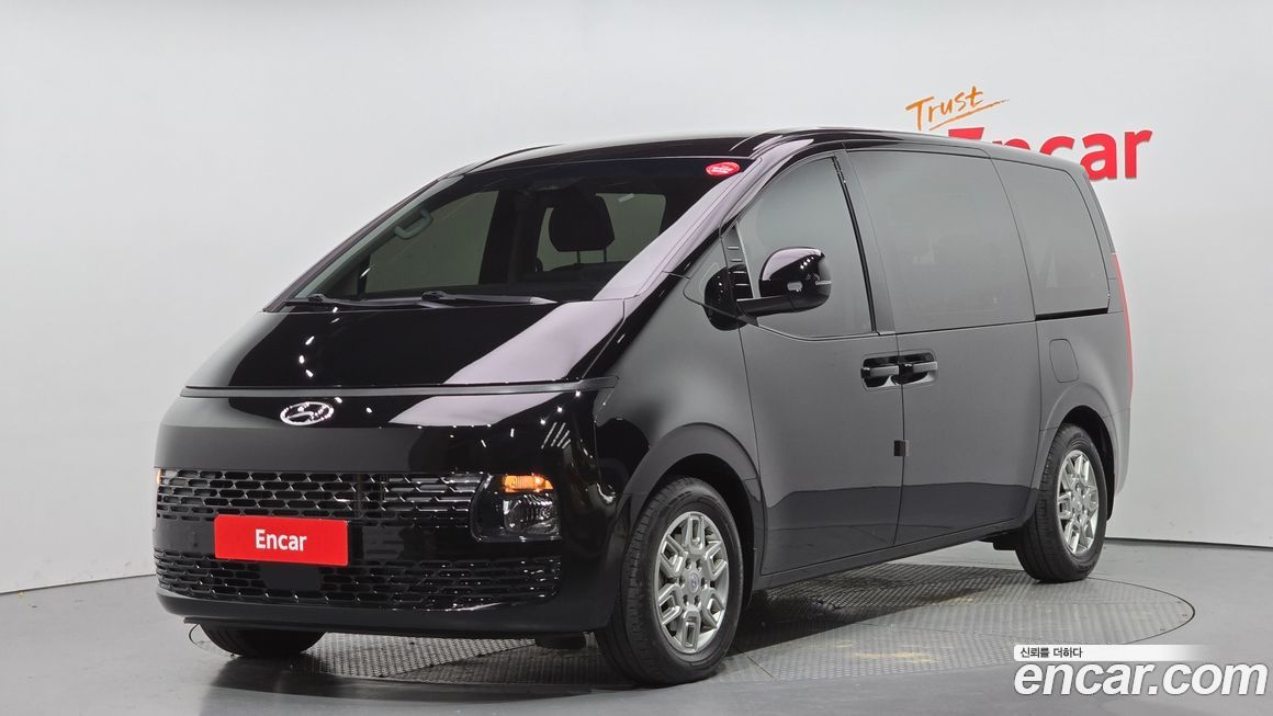 Hyundai Staria Tourer 9-Seater, 2024