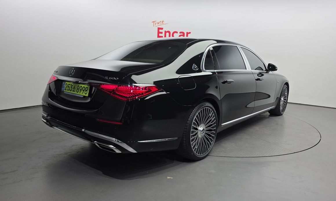 Mercedes-Benz S-Class Maybach S680 4MATIC, 2025