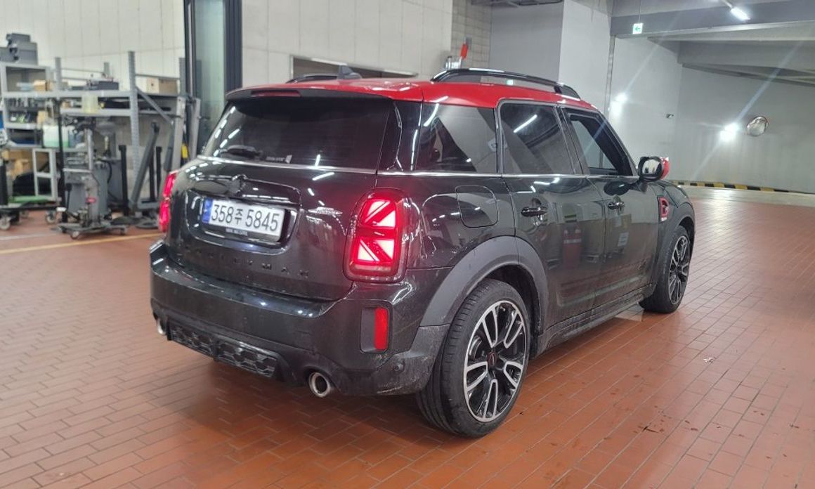Mini Countryman JCW Launch Pack, 2023
